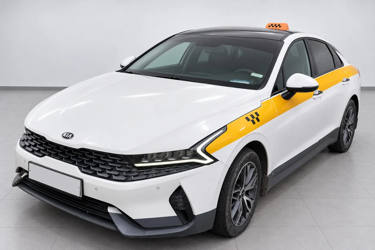 Kia K5 III, 2021