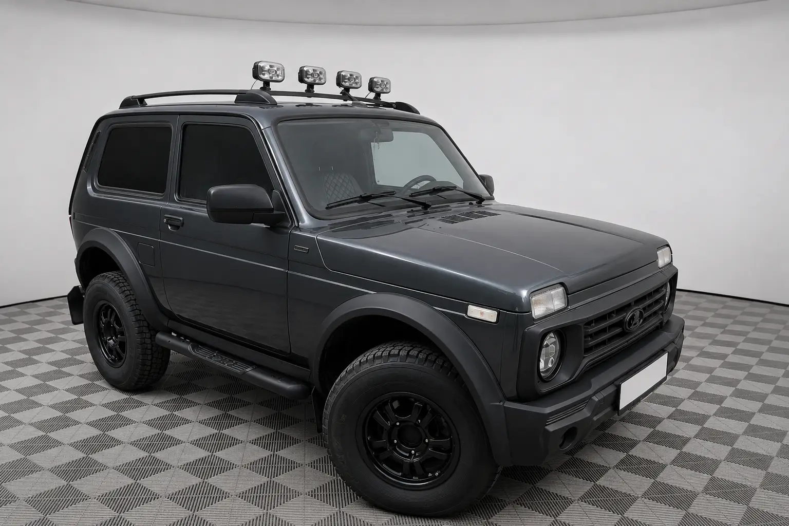 Niva Legend Bronto 1.7 л 5МКПП (83 л.с.) 4WD Престиж